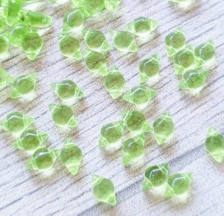 Бусины GemDuo (Matubo) 50400 Lime Green, 20шт