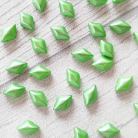 Бусины GemDuo 02010/25024 светло-зеленый, 20шт