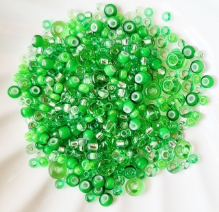 Бисер Preciosa Mix Green зеленый, 8 грамм