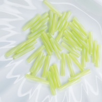 Японский стеклярус Twist Beads 0143 FR Matted Transparent Chartreuse AB, 12мм, 4 грамма