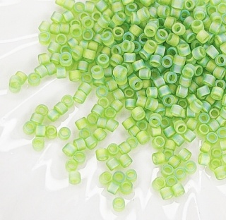 Японский цилиндрический бисер Miyuki Delica 11/0 DB1281 Matted Transparent Lime AB, 3гр