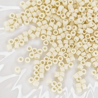 Японский бисер Miyuki Delica 11/0 DB0762 Opaque Cream Matted, 3гр