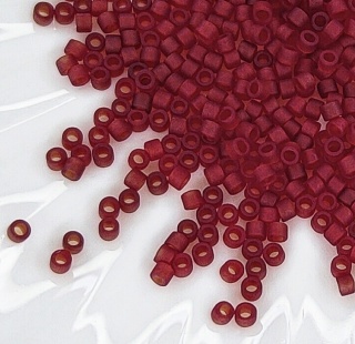 Японский бисер Миюки Miyuki Delica 11/0 DB1262 Matted Transp Dk.Cranberry, 3гр