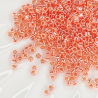 Японский бисер в интернет-магазине Miyuki Delica 11/0 DB0235 Lined Crystal Salmon Luster, 3гр