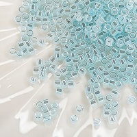 Бисер Япония купить Miyuki Delica 11/0 DB0239 Lined Crystal Lt. Aquamarine Luster, 3гр