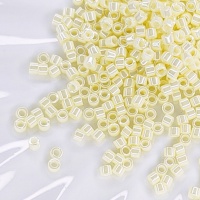 Японский бисер для украшений Miyuki Delica 11/0 DB1531 Opaque Pale Yellow Ceylon, 3гр