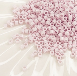 Бисер из Японии Miyuki Delica 11/0 DB1494 Opaque Pale Rose, 3гр