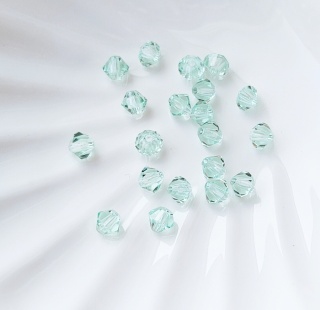 Биконусы Чехия Хризолит Preciosa Chrysolite 4мм, 20шт