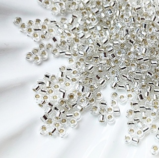 Японский бисер Миюки серебро Miyuki Delica 11/0 DB0041 Silver Lined Crystal, 3гр