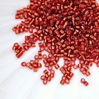 Цилиндрический японский бисер Красный Miyuki Delica 11/0 DB0043 Red Silver Lined, 3гр