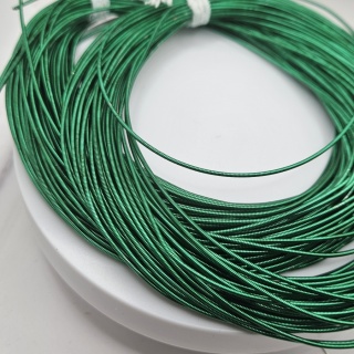 Канитель жёсткая для вышивания Зеленая, Green Emerald,1,25мм, 70см Канитель жёсткая для вышивания Зеленая, Green Emerald,1,25мм, 70см